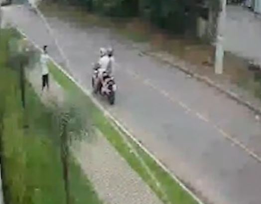 assalto-carolina-derosso