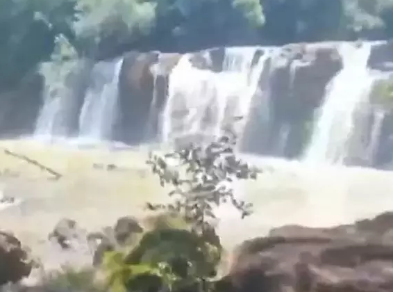 bailarina-morta-cachoeira