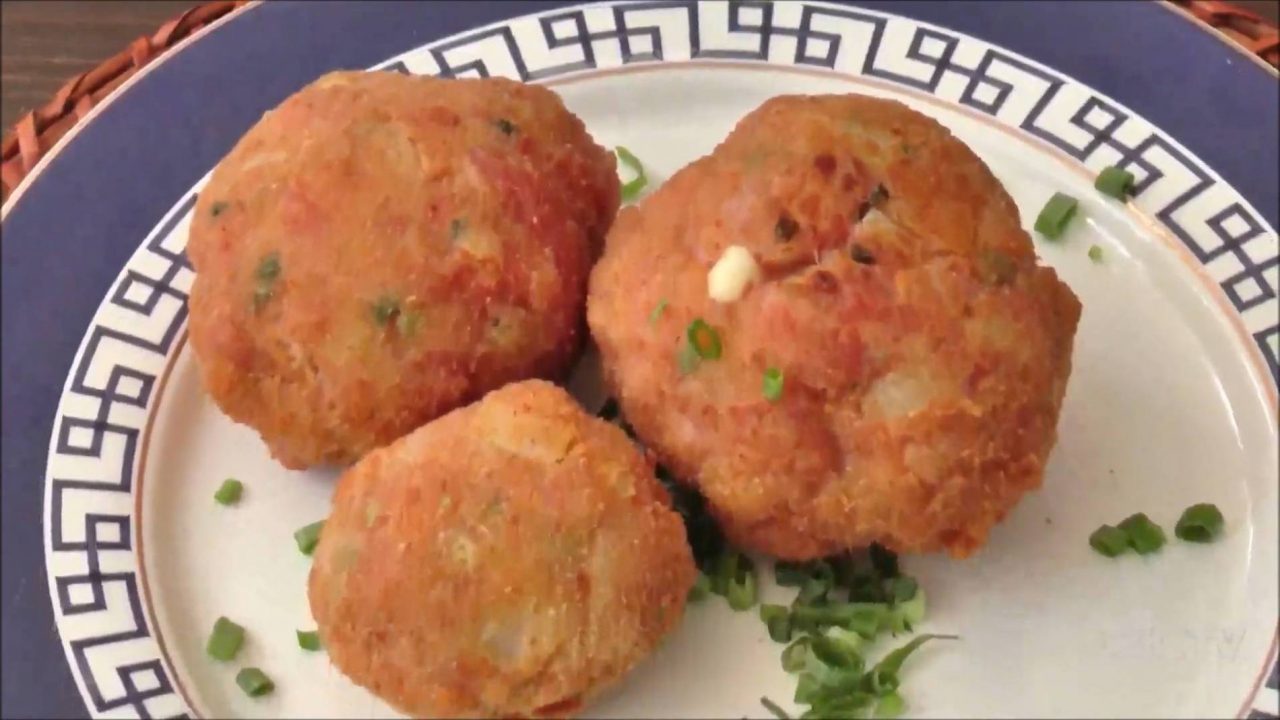 bolinho de linguiça recheada