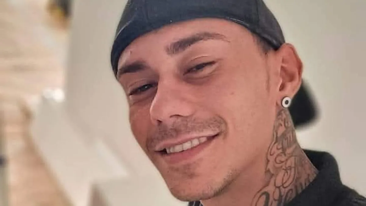 O suspeito ainda não foi identificado