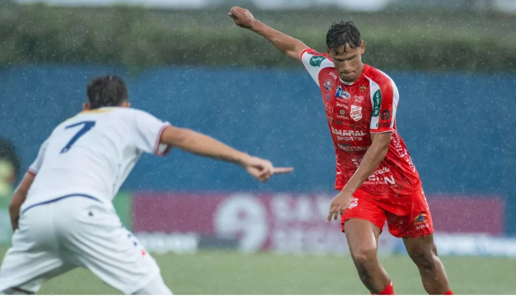 Nailson autor do gol do Rio Branco