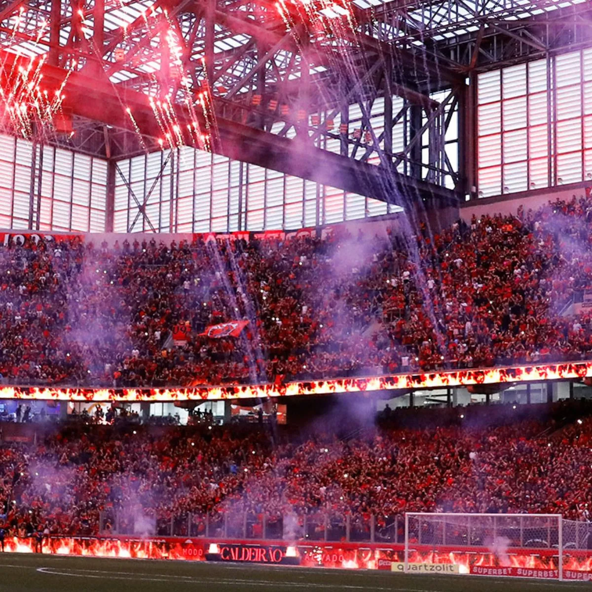 Torcida do Athletico na Arena da Baixada