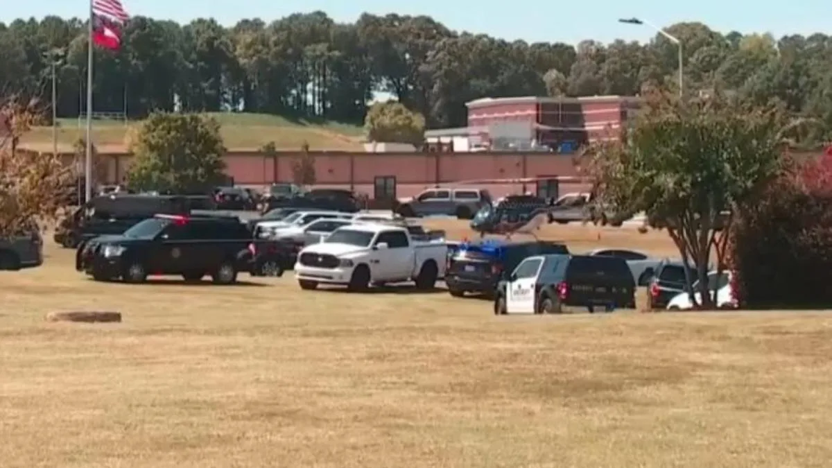 Ataque a tiros em escola cristã deixa cinco mortos