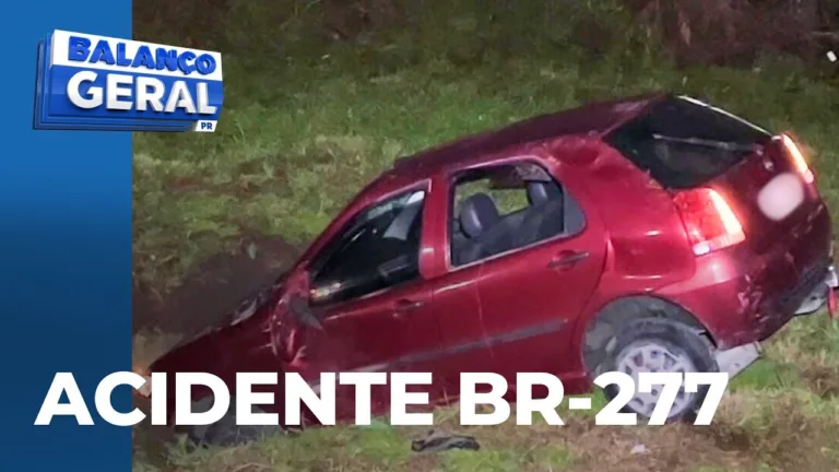 Acidente na BR-277: motorista perde o controle da direção e para em córrego