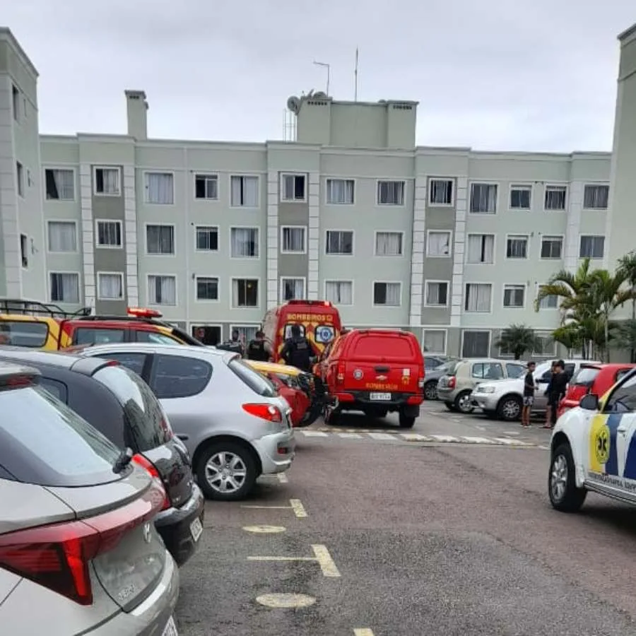 Acidente aconteceu em um condomínio no bairro Bom Jesus, em São José dos Pinhais
