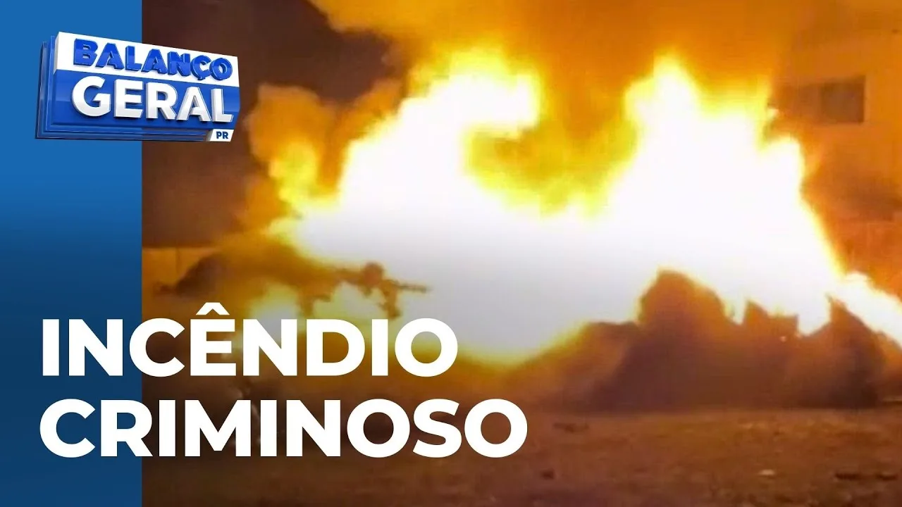 Incêndio criminoso destrói barracão de empresa; câmera flagrou suspeito ateando fogo