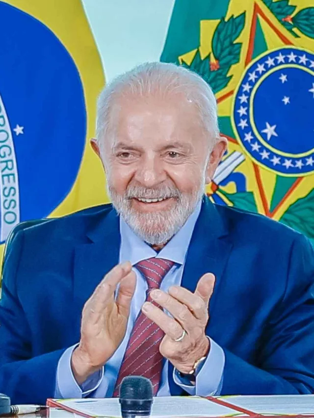 Lula sanciona lei que prevê reoneração gradual da folha de pagamento