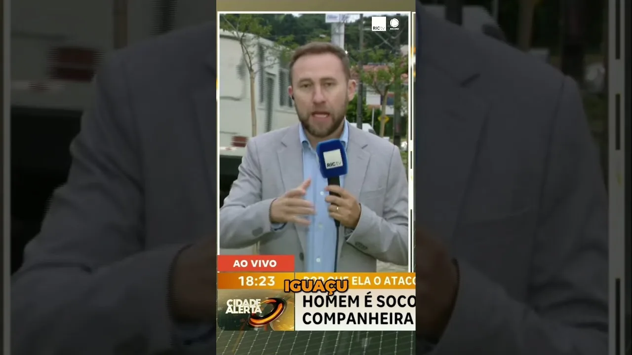 Mulher esfaqueia companheiro dezenas de vezes no hospital; imagens registraram o ataque