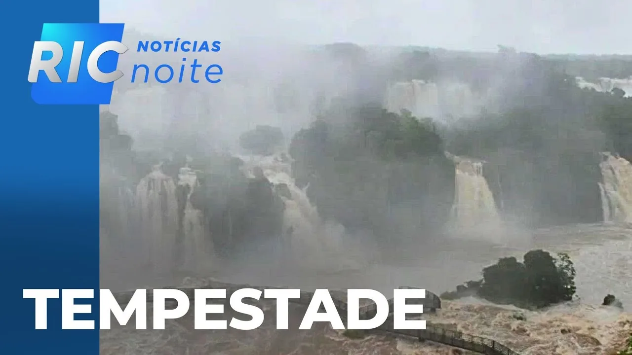 Passarela das Cataratas do Iguaçu é fechada temporariamente decorrente do volume de água