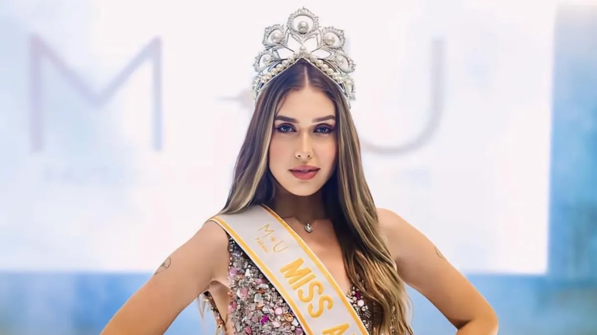 A Miss Araucária 2024, Gabrielly Vitória, de 19 anos, teve seu título revogado na terça-feira (7). A decisão da coordenação do concurso foi tomada após um vídeo publicado pela jovem, em que ela aparece atirando uma bombinha para espantar gatos, repercutiu nas redes sociais. A polêmica chegou até o delegado e deputado federal Matheus Laiola (União), que classificou a ação da missa como brincadeira de mau gosto e ato de maus tratos contra animais.