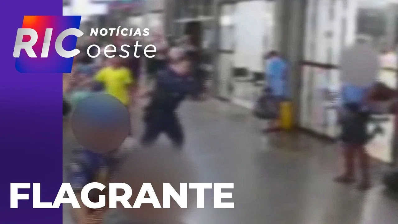 Homem é esfaqueado na rodoviária em Cascavel; câmera registrou o caso