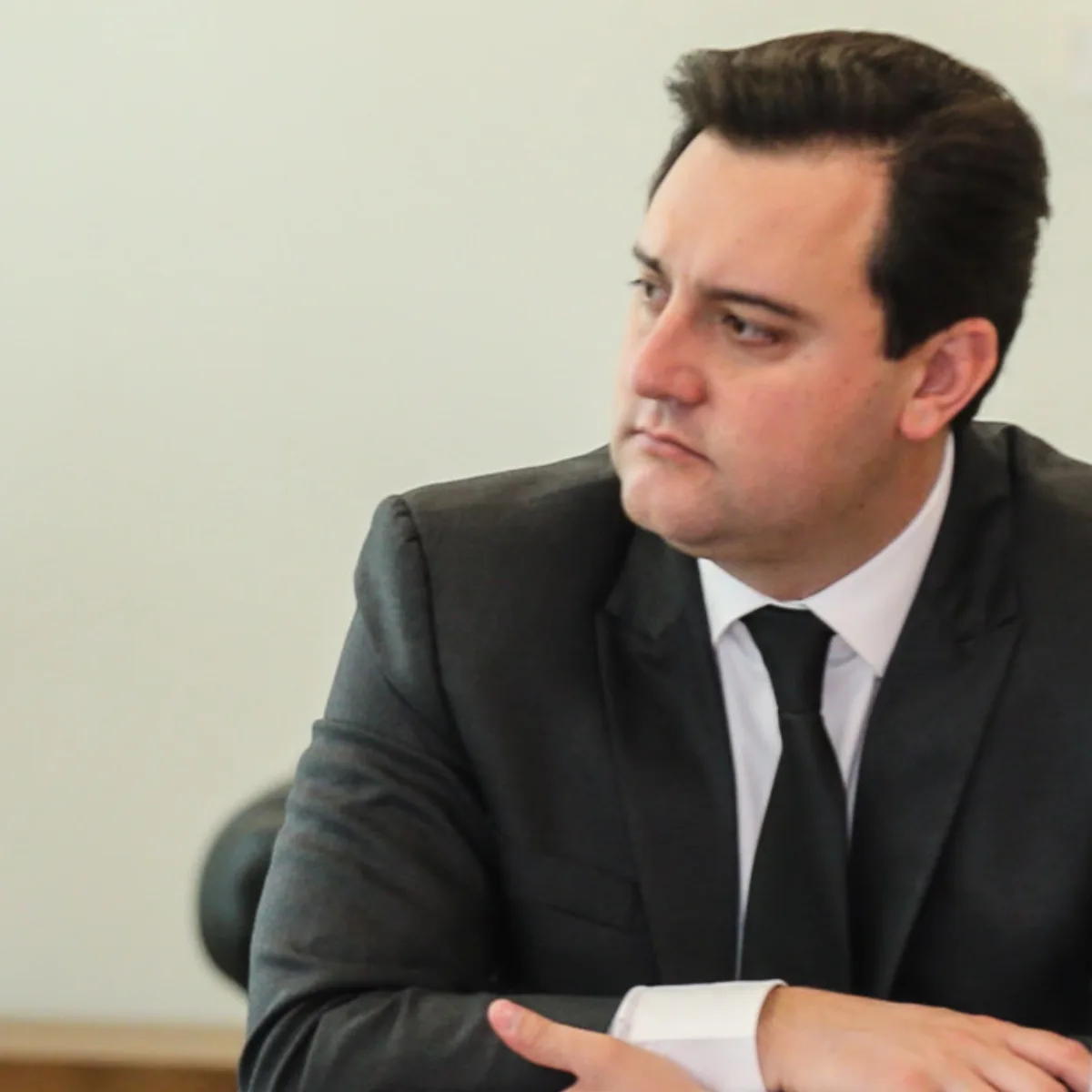 Governador Ratinho Junior é o principal proponente do Programa Parceiro da Escola (Foto: Geraldo Bubniak/ AEN)