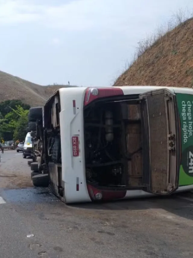Polícia Civil investiga acidente com ônibus do Crocodiles; veja no RIC Notícias Noite