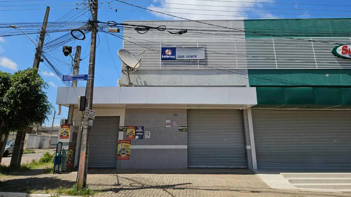 Balanço Geral vai à lotérica onde saiu vencedor com aposta simples da Mega da Virada