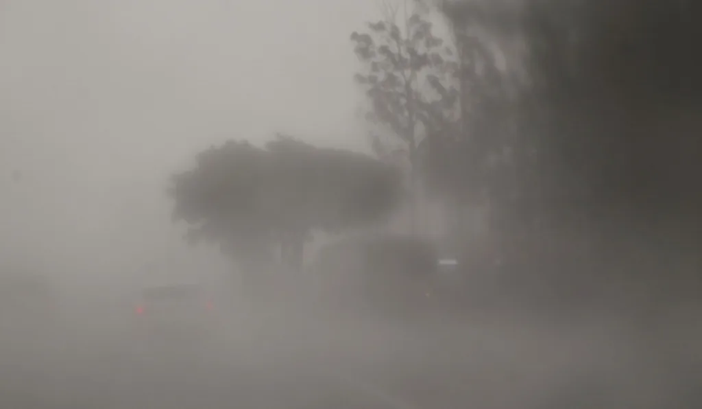 Fortes chuvas atingiram o Paraná neste sábado (25) 