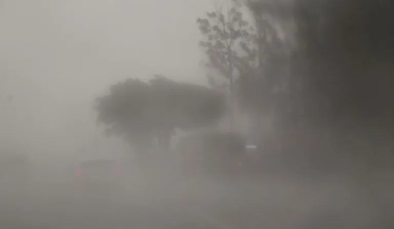 Fortes chuvas atingiram o Paraná neste sábado (25)