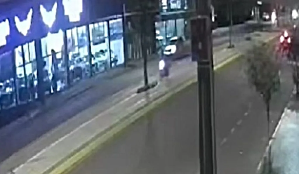 criança e adolescente morrem em acidente de moto em Toledo quando o piloto fugia da polícia