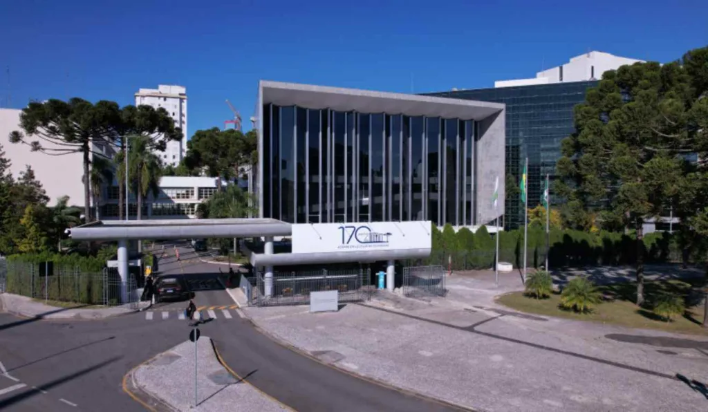 Gastos milionários dos parlamentares com verba de ressarcimento são tema do Jornal da Manhã