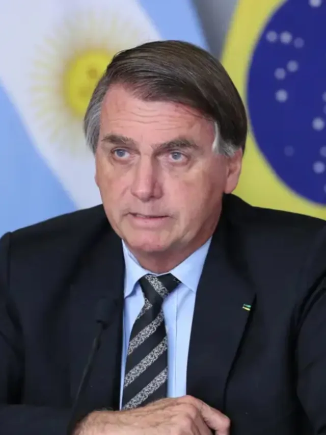 PF põe Bolsonaro como líder de organização e vê viagem aos EUA como "plano"