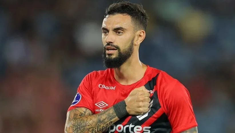 Mastriani permanecerá no Athletico para 2025