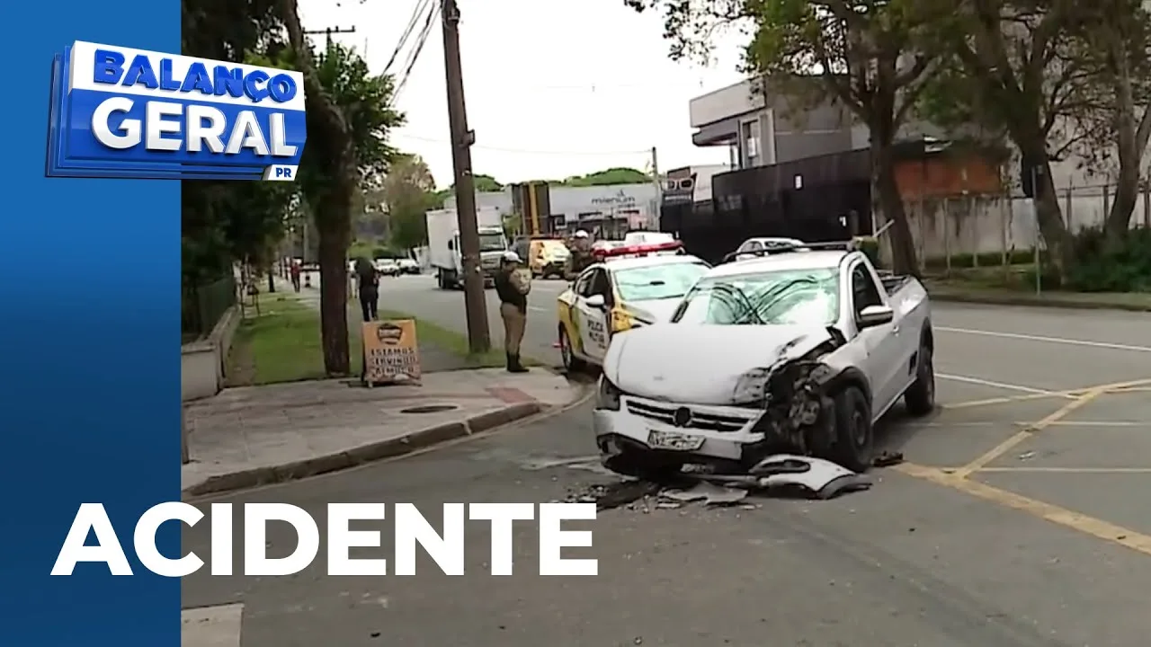 Sargento da Polícia Militar fica ferido em acidente de carro no bairro Hauer