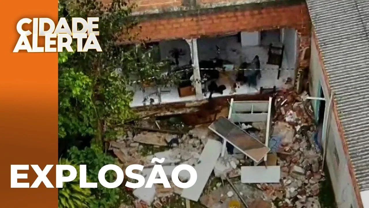 Botijão de gás explode em casa, compromete estrutura e deixa três feridos no Campina do Siqueira