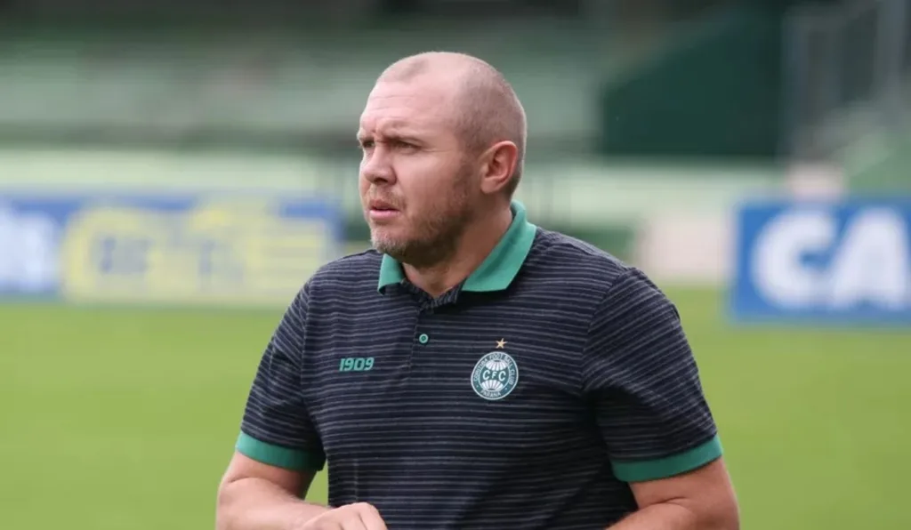 mozart técnico do coritiba