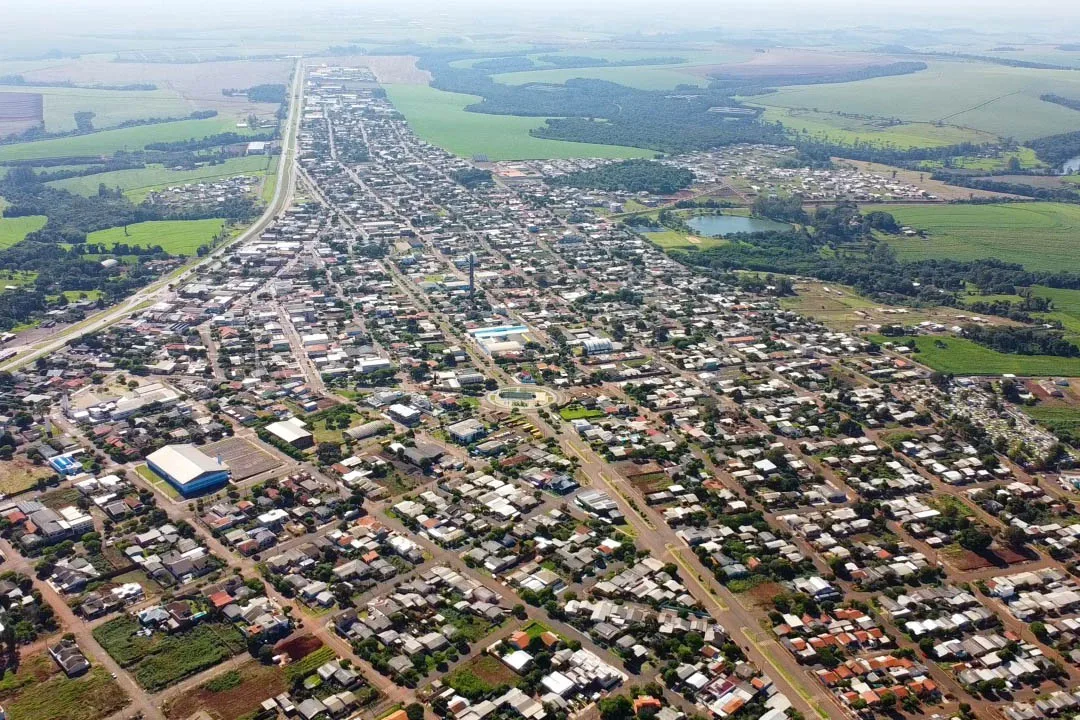 Justiça suspende votação que pode aumentar salário de prefeito no Paraná