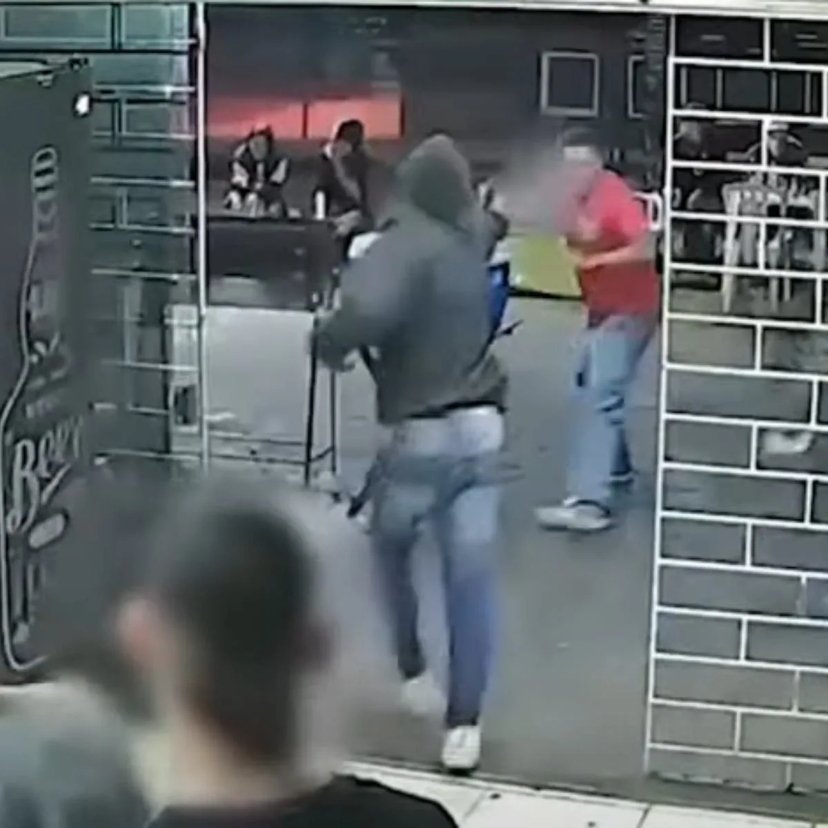 Suspeito de atirar 7 vezes contra jovem em distribuidora é preso no PR