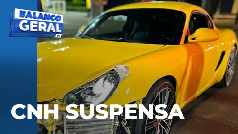 Motorista de porshe bate em motociclista e jovem de 19 anos morre na hora; CNH estaria suspensa