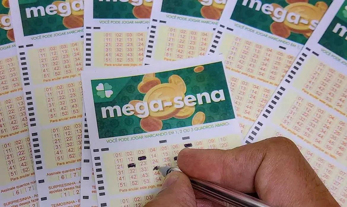 Aposta curitibana ganha R$ 150 mil na Mega-Sena