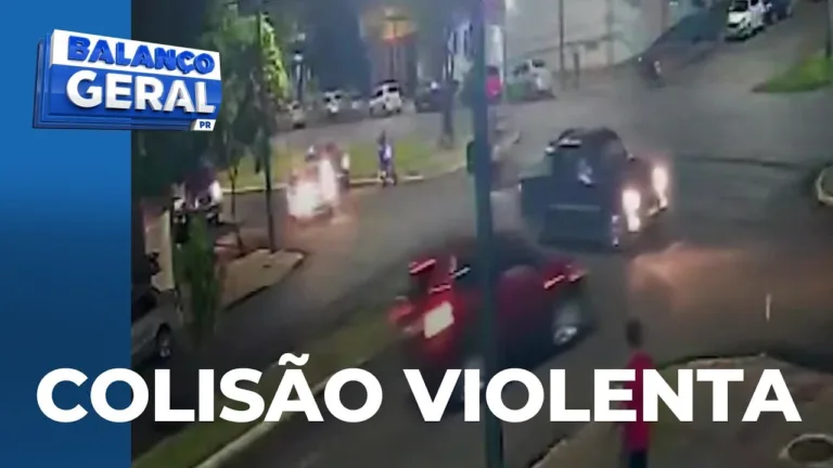 Câmeras flagram colisão violenta entre dois veículos, em cruzamento de Maringá