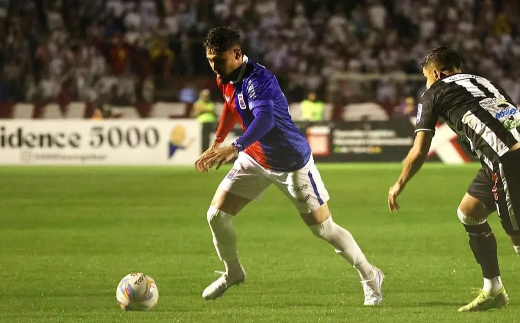 Paraná Clube sofre empate na Vila Capanema