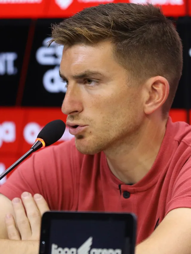 Registro do técnico Martín Varini no Athletico