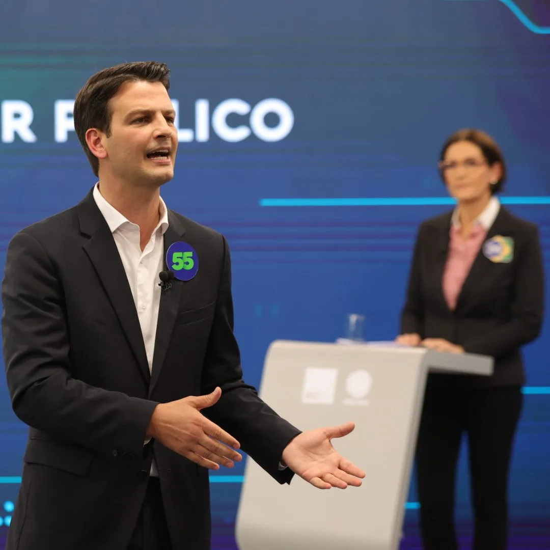 Eduardo Pimentel (PSD) lidera em levantamento do Paraná Pesquisas