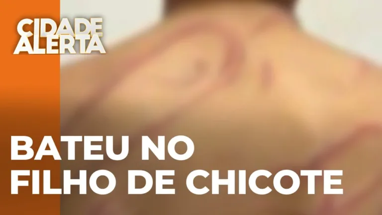 Mãe é presa e confessa que bateu no filho de 12 anos com um chicote