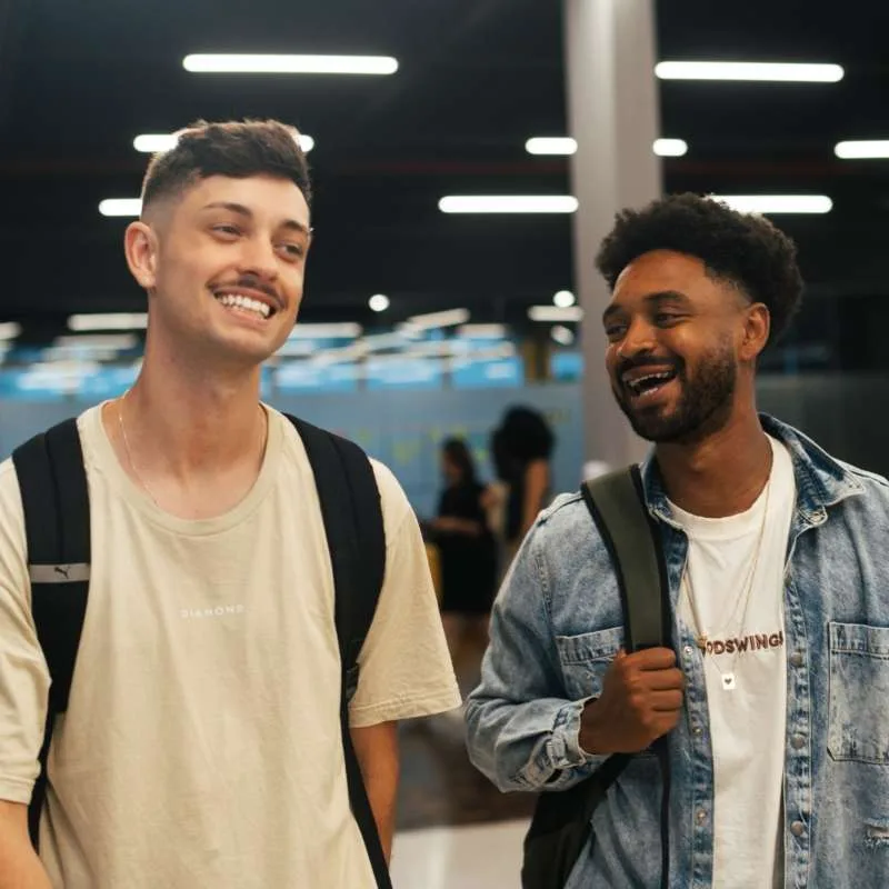 Bolsas da PUCPR são para três grupos de pessoas