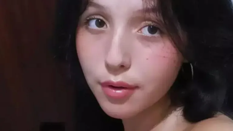 A jovem foi socorrida, mas não resistiu