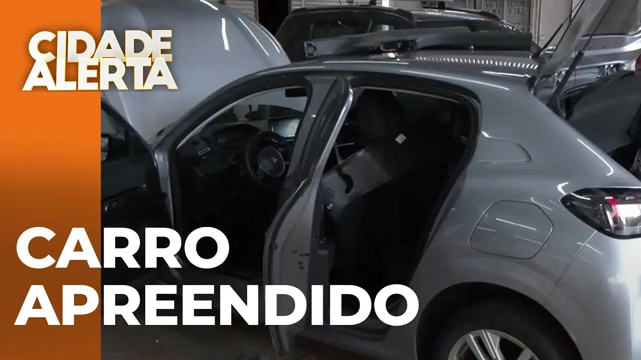 Luta contra o tráfico: Receita Federal apreende carro com pasta base de cocaína