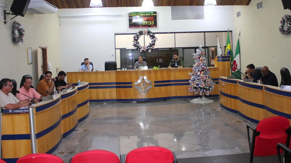 A Câmara Municipal de Cambé, no norte do Paraná, aprovou por unanimidade a concessão de 13º salário para os vereadores. O benefício passará a ser pago já em 2025, quando tem início a próxima legislatura. Os vereadores agora discutirão se o salário adicional será concedido também ao prefeito e vice-prefeito do município.