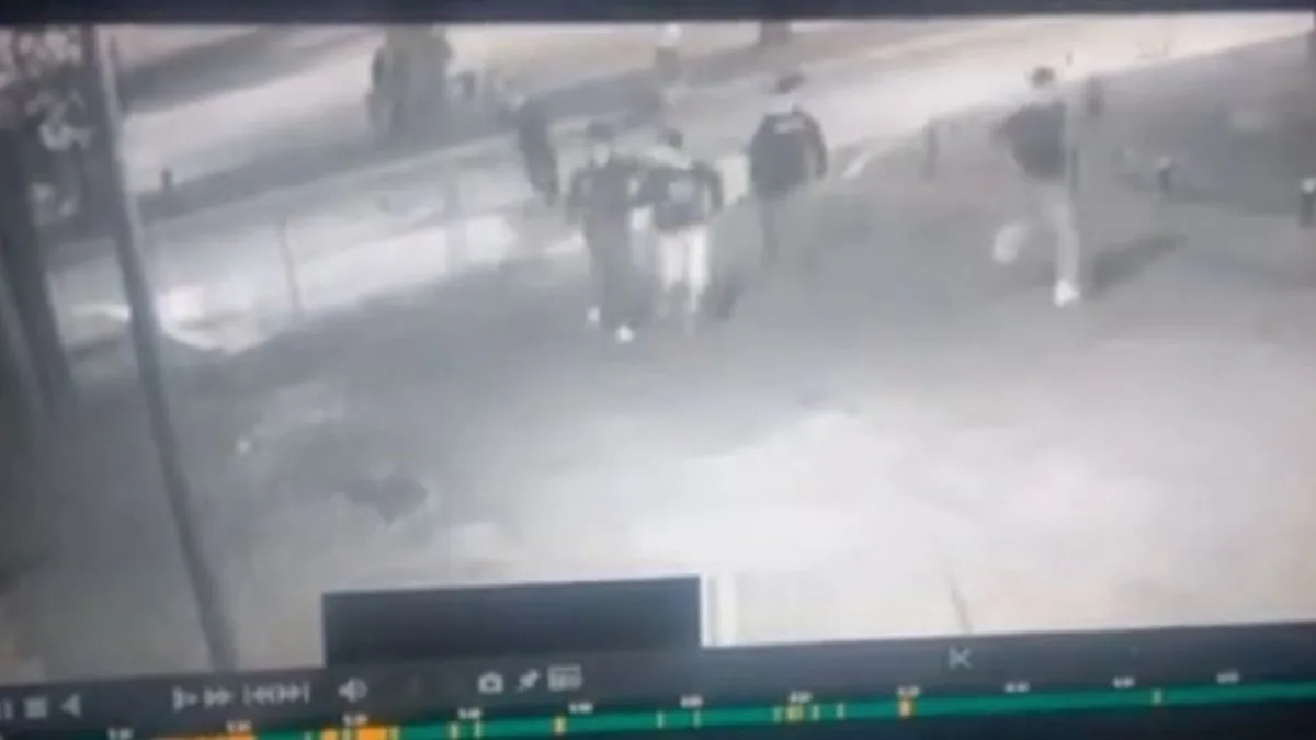 Câmeras de segurança registraram o momento do crime