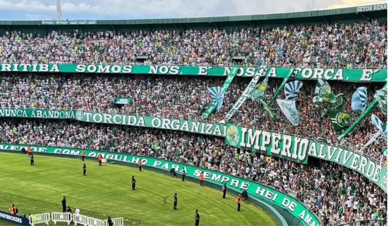 Torcida do Coritiba, Império Alviverde, no Couto Pereira