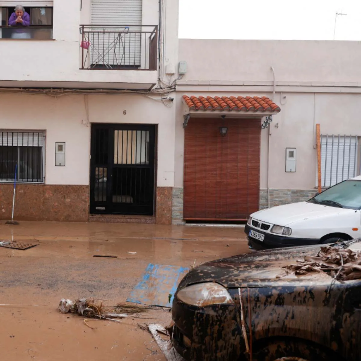 Inundações deixam 51 mortos e dezenas de feridos na Espanha