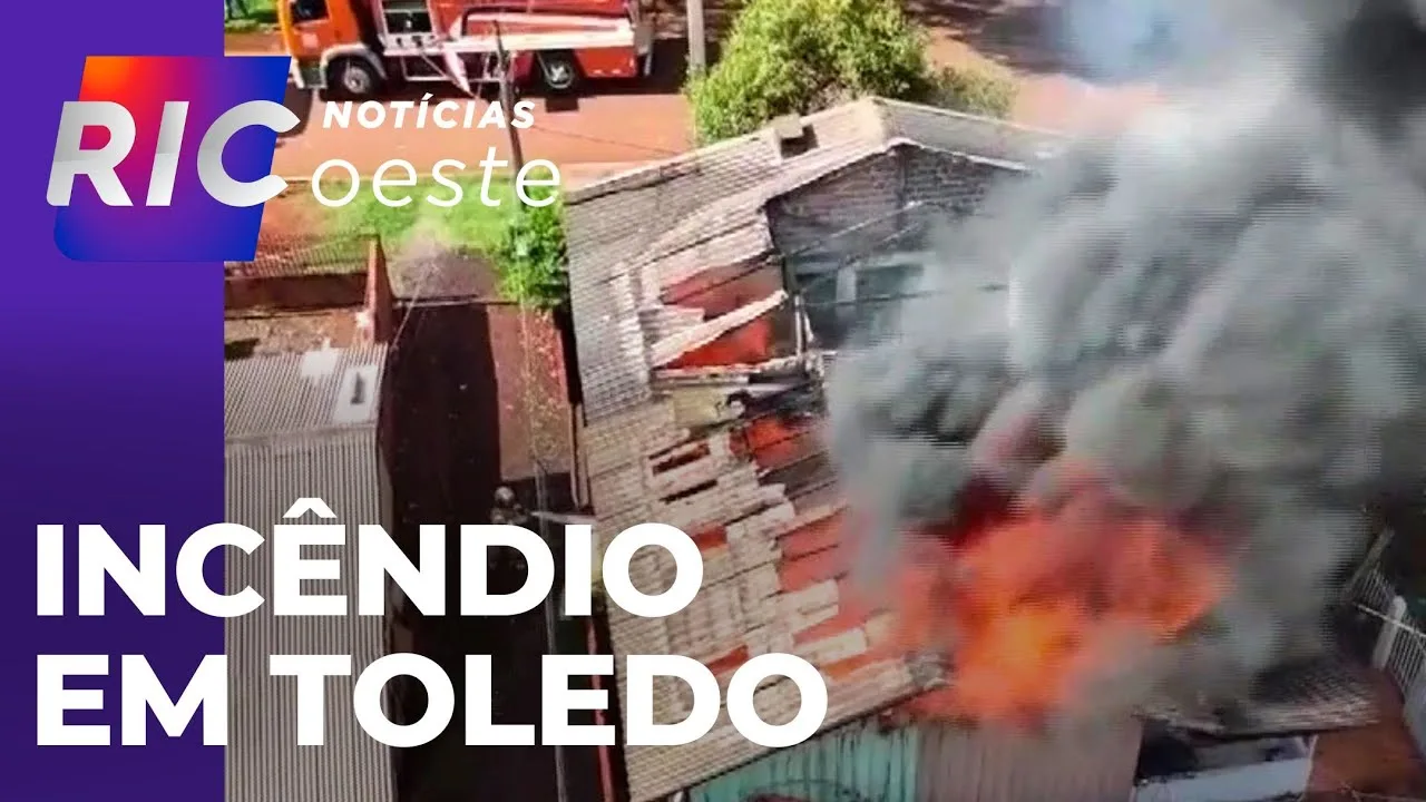 Incêndio em Toledo: casa fica destruída e famílias perdem tudo