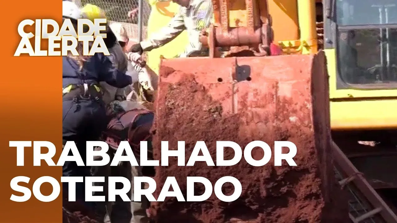 Marialva: Socorristas trabalham para resgatar trabalhador soterrado em obra