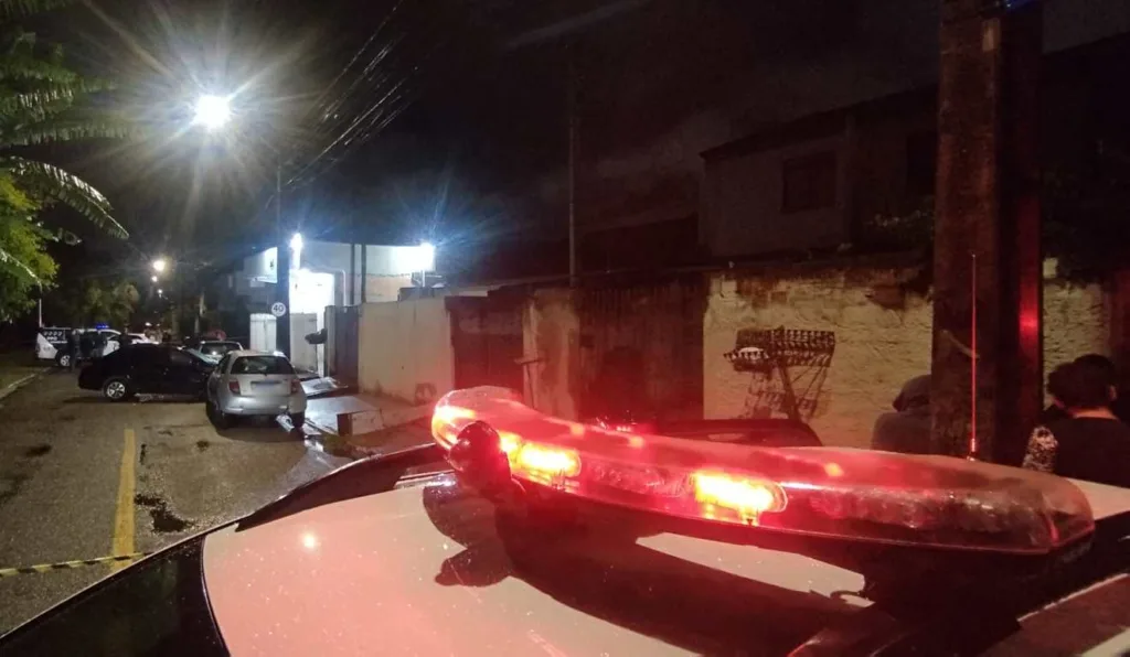 Mulher é executada a tiros ao chegar em casa na Cidade Industrial de Curitiba