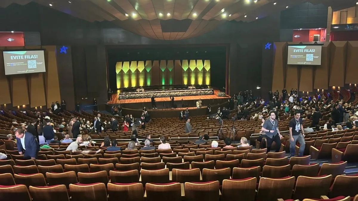 Diplomação de Eduardo Pimentel é destaque no RIC Notícias Opinião