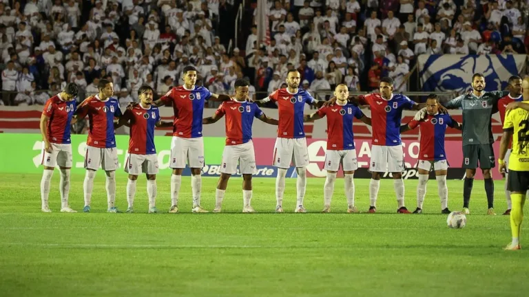 Paraná Clube x Cascavel.