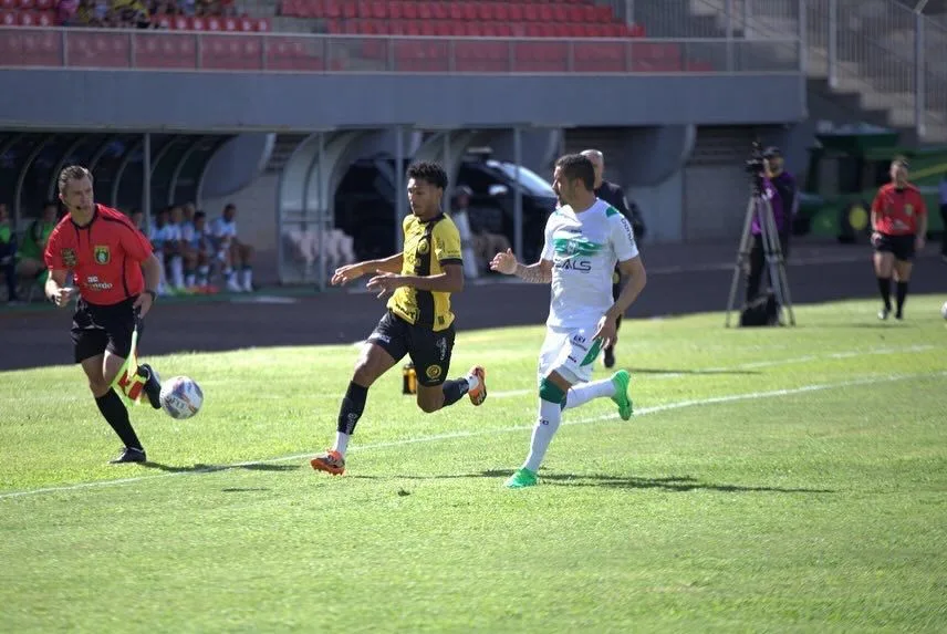 Lance de Cascavel x Coritiba, pelo Paranaense