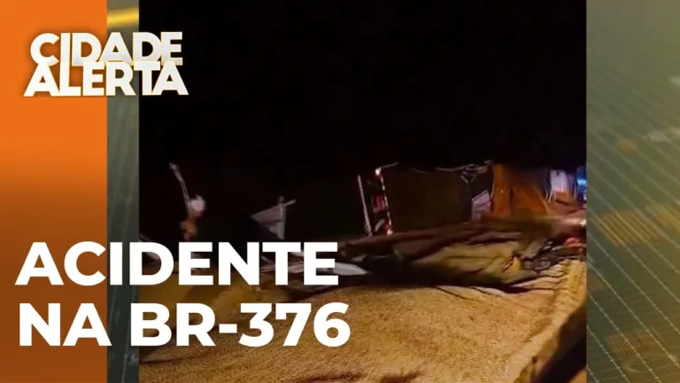 Acidente em Guairaçá: Queda de moto na BR-376 provoca colisão entre carretas